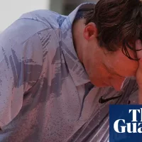 Sinner crashes out of French Open after wilting in 33C heat against Cerúndolo
