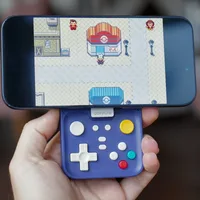 Abxylute M4 review: Smart design can't save a cramped controller