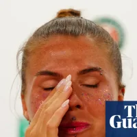 Tearful Oliynykova demands Shnaider face sanctions for ‘supporting war’