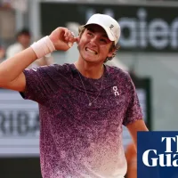 Teenage prodigy João Fonseca beats old master Novak Djokovic in five-set epic at French Open