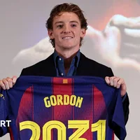Barcelona sign Gordon in £69m-plus deal from Newcastle