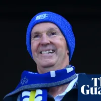 Neale Daniher: AFL great and motor neurone disease campaigner dies aged 65