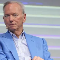 Arizona students boo former Google CEO Eric Schmidt as he talks about AI during graduation speech
