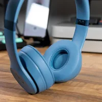 FCC filing confirms more Apple headphones on the way