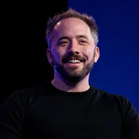 Dropbox CEO Drew Houston to step down