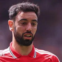 Man Utd captain Fernandes takes on Keane over 'lie'