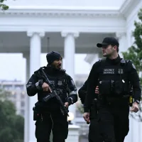 US police responding to dozens of shots fired near the White House